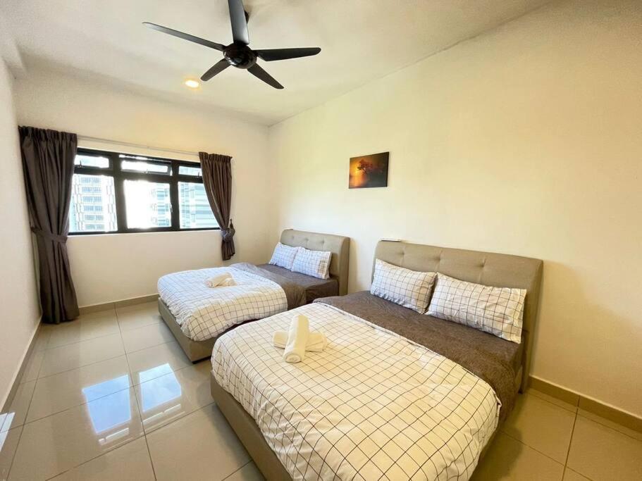 Meridin Medini By Wp Homestay Nusajaya  Kültér fotó