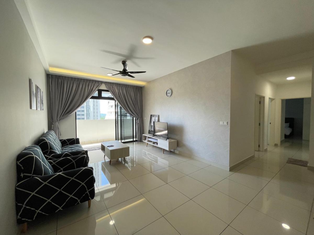 Meridin Medini By Wp Homestay Nusajaya  Kültér fotó