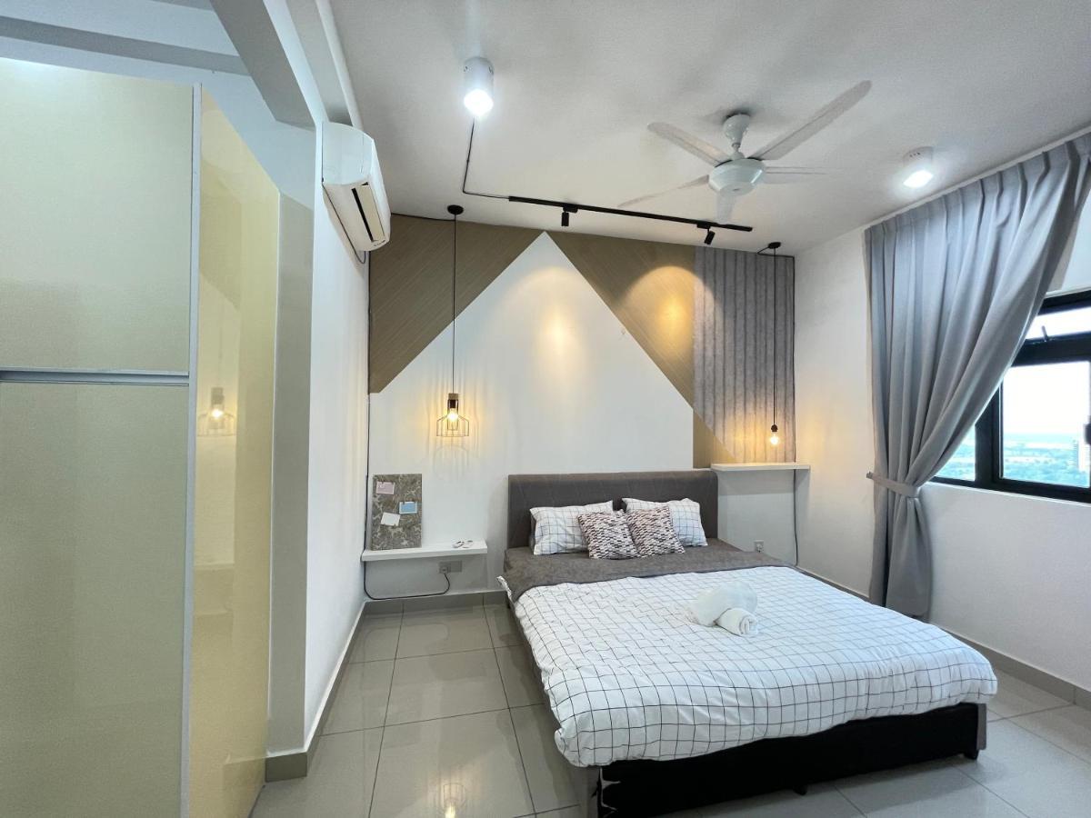 Meridin Medini By Wp Homestay Nusajaya  Kültér fotó