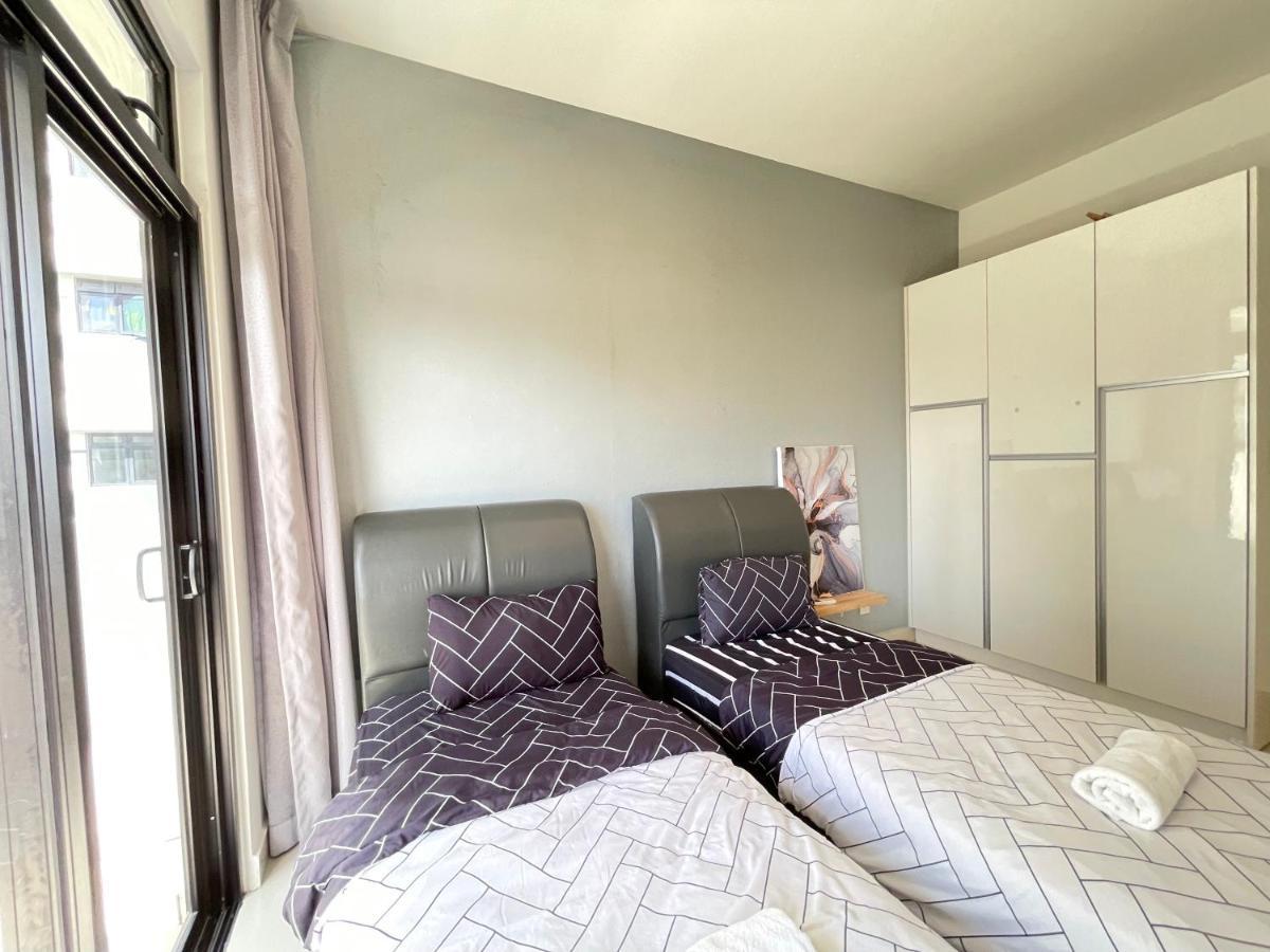 Meridin Medini By Wp Homestay Nusajaya  Kültér fotó