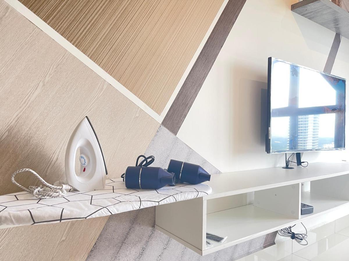 Meridin Medini By Wp Homestay Nusajaya  Kültér fotó